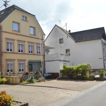 Comfortable In Rachtigeifel Near Lake *