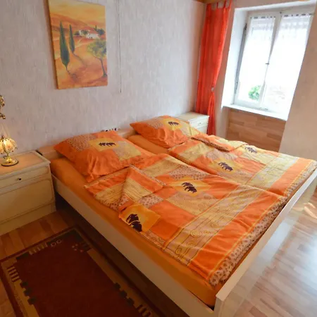 Holiday home Comfortable In Rachtigeifel Near Lake *